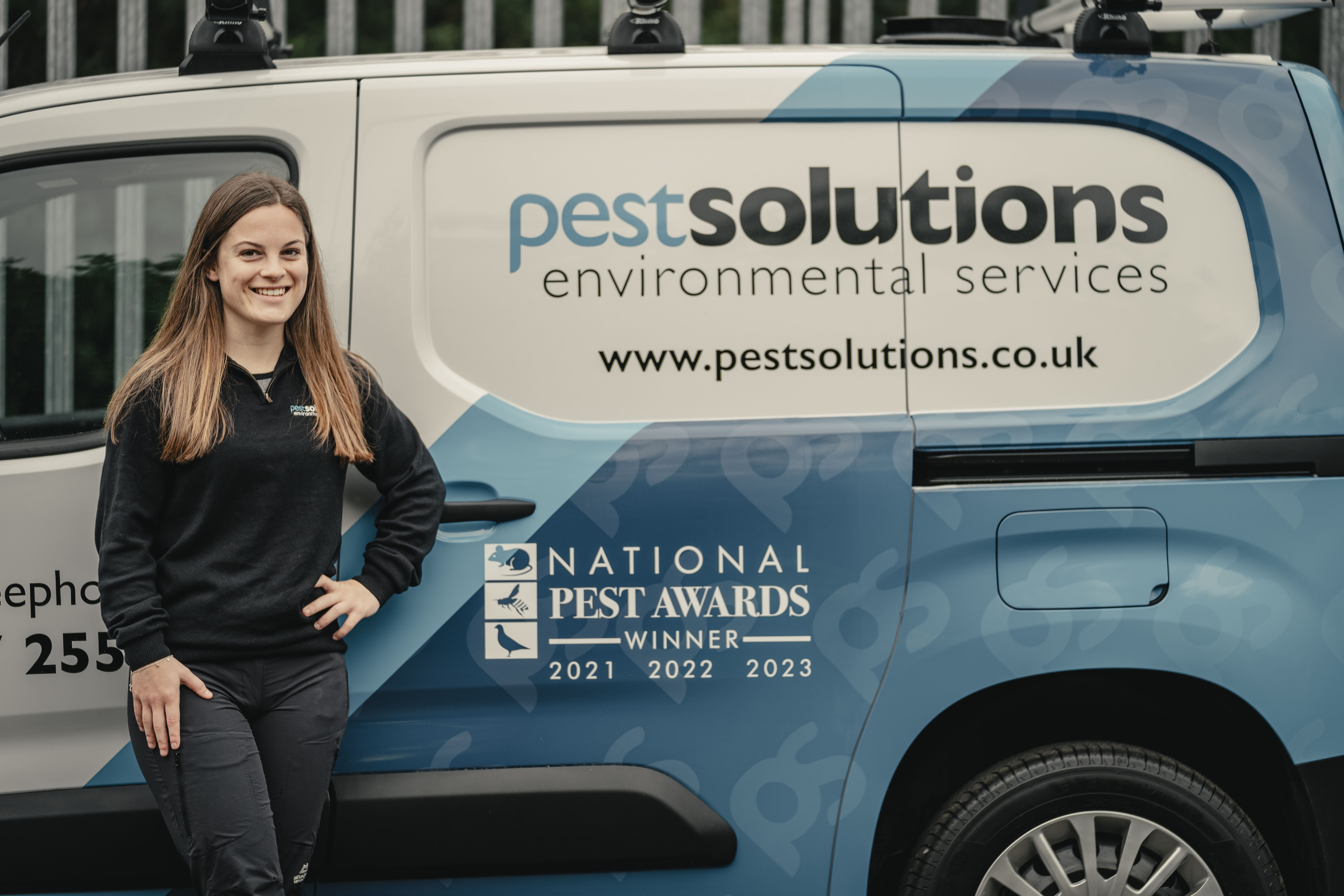 Pest_Solutions_2JS4433_JS